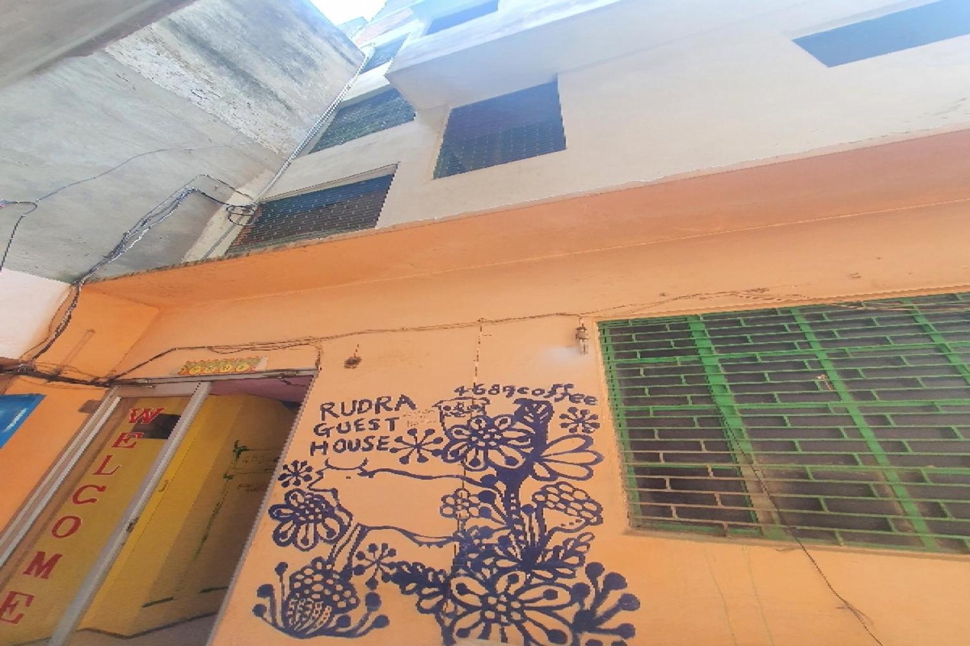 Oyo 80802 Rudra Hotel 3*